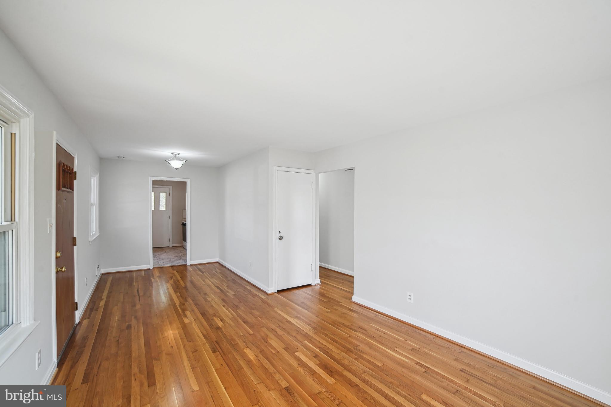 WHEATON WOODS - Residential