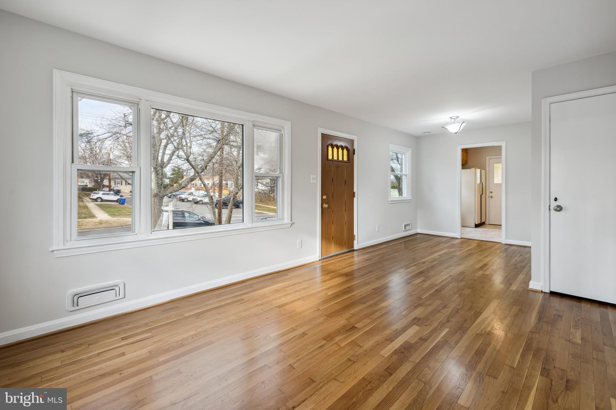 WHEATON WOODS - Residential