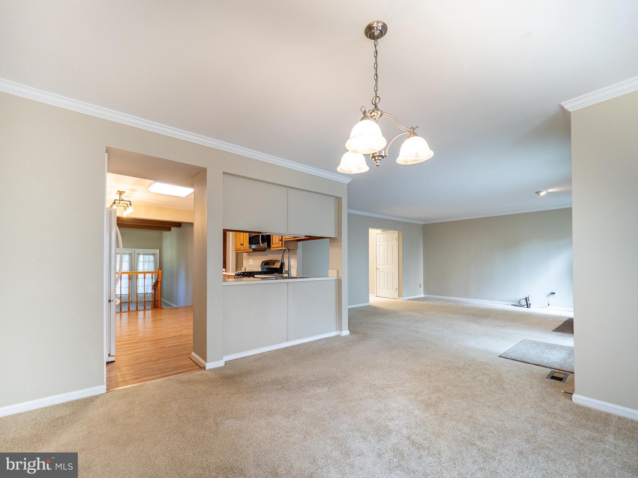 HIGHLAND HALL - Residential