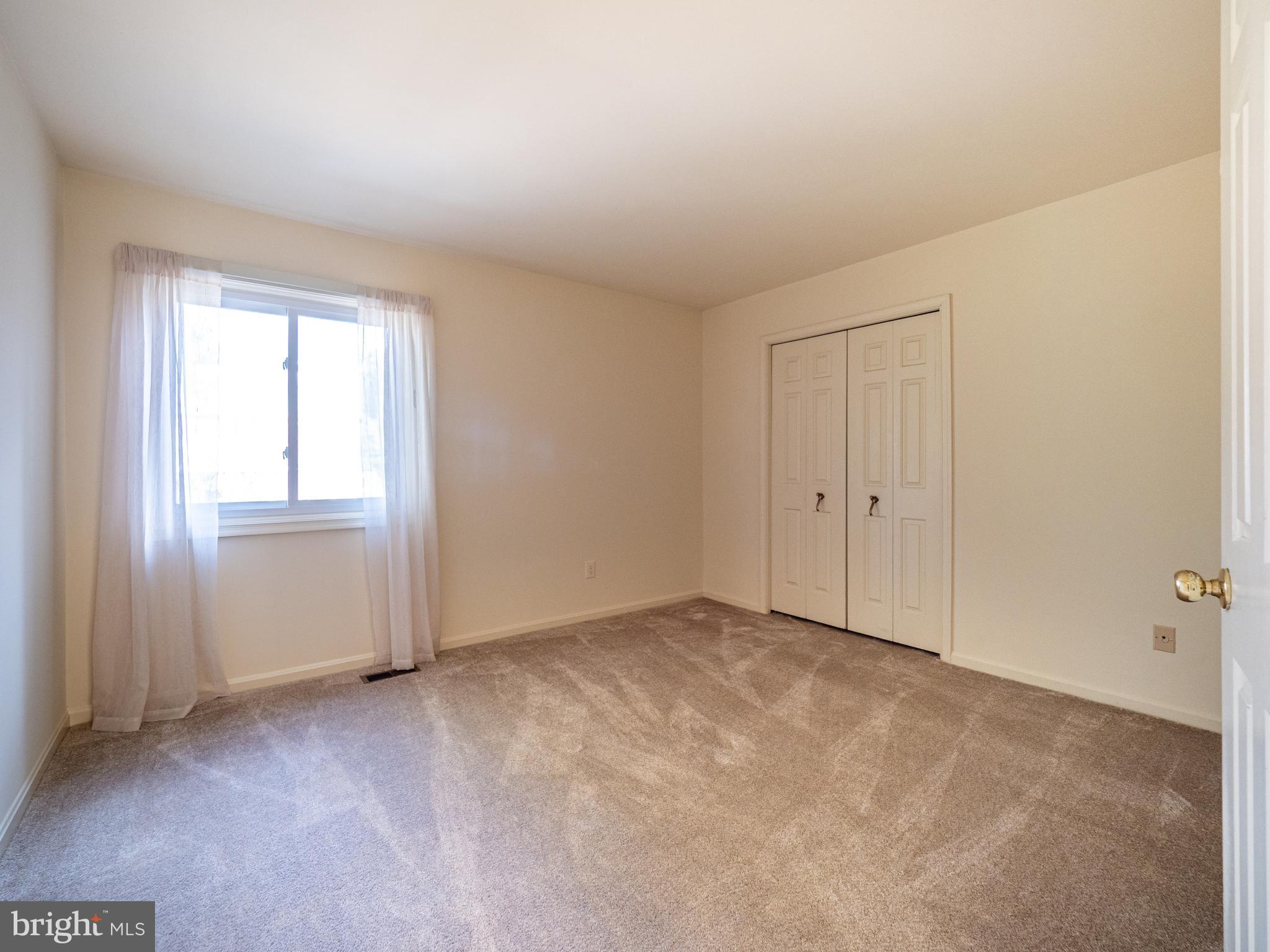 HIGHLAND HALL - Residential