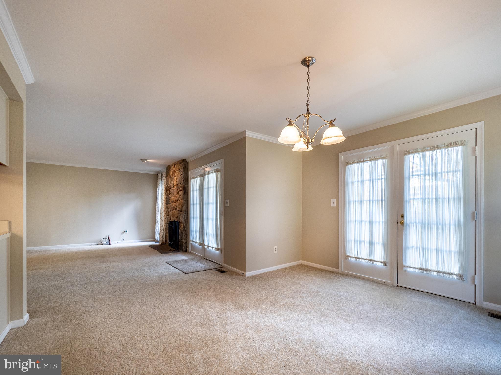 HIGHLAND HALL - Residential