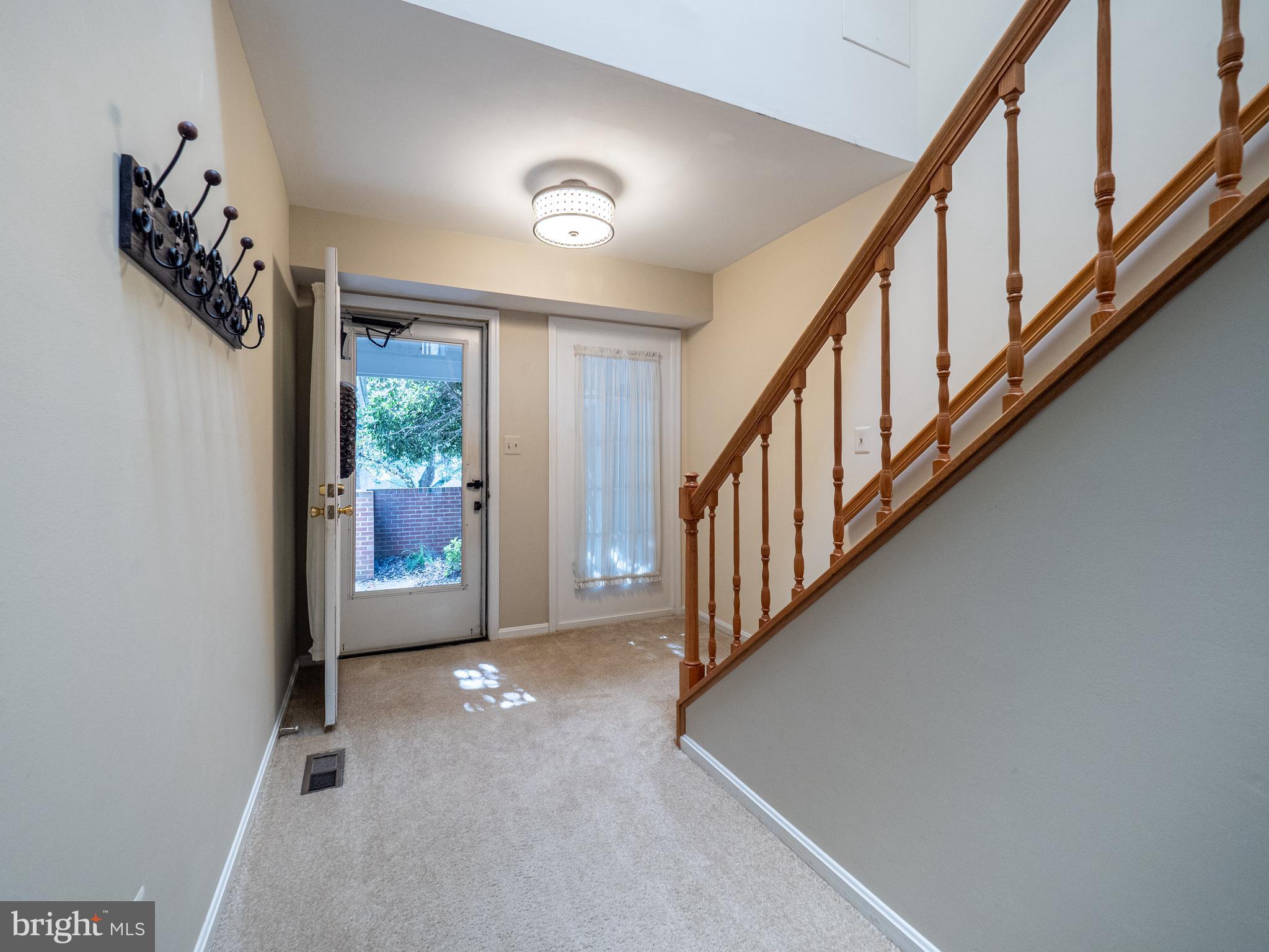 HIGHLAND HALL - Residential