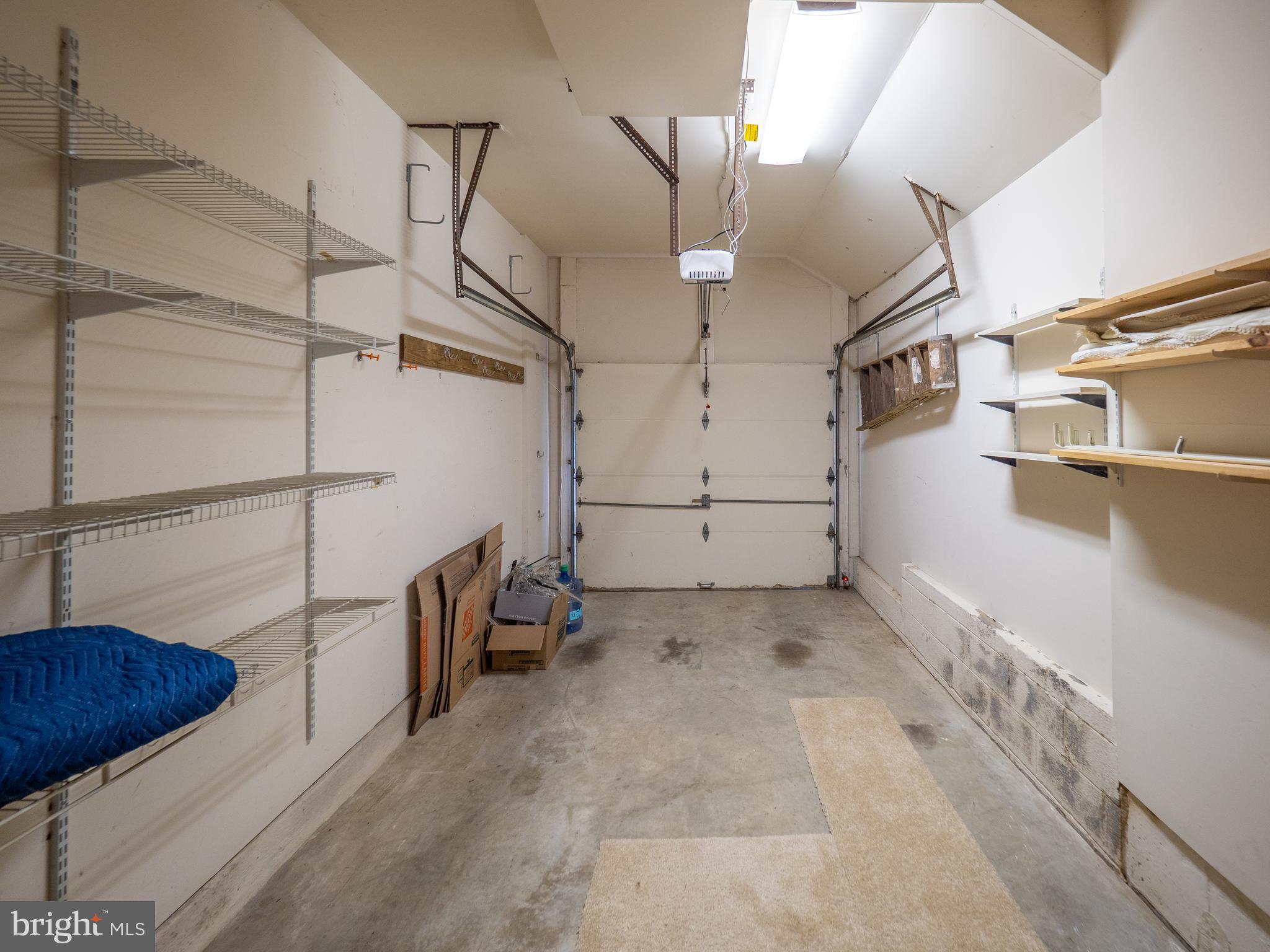 HIGHLAND HALL - Residential