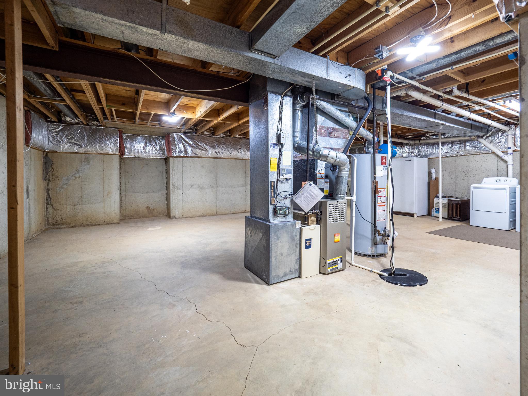 HIGHLAND HALL - Residential