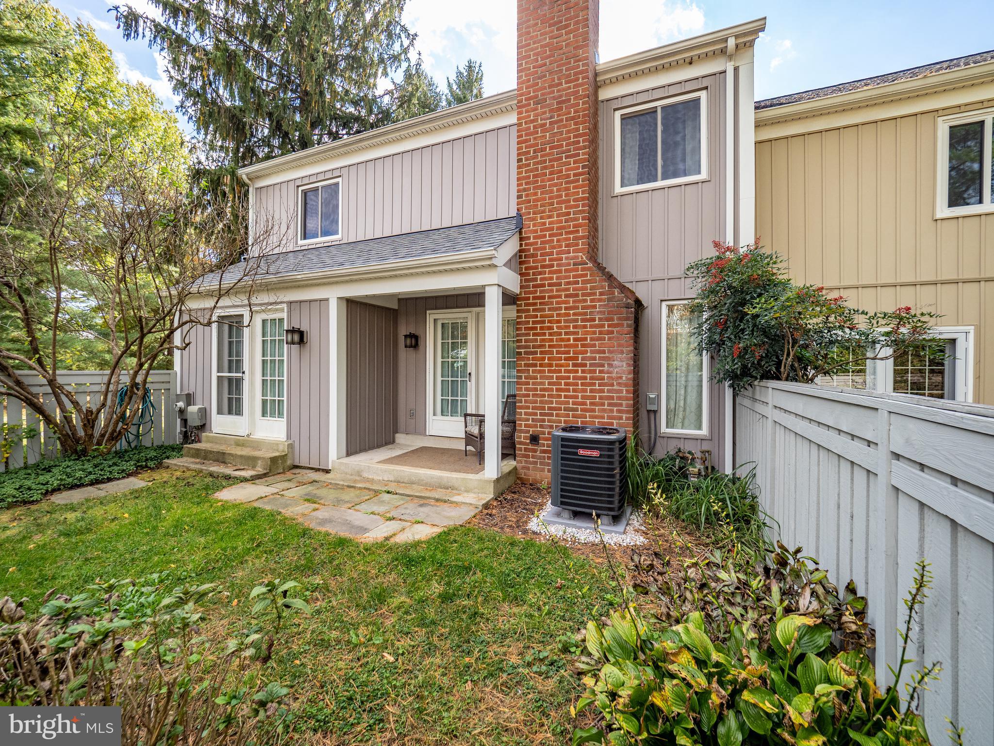 HIGHLAND HALL - Residential