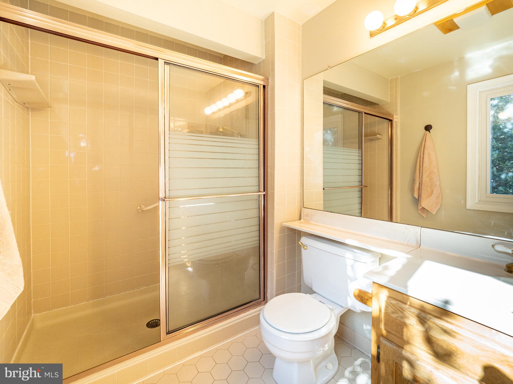 HIGHLAND HALL - Residential