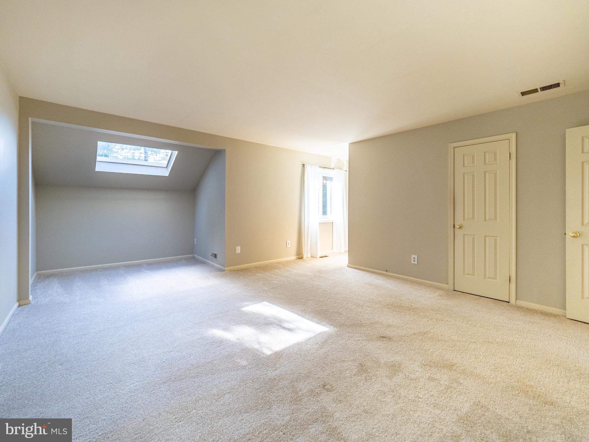 HIGHLAND HALL - Residential