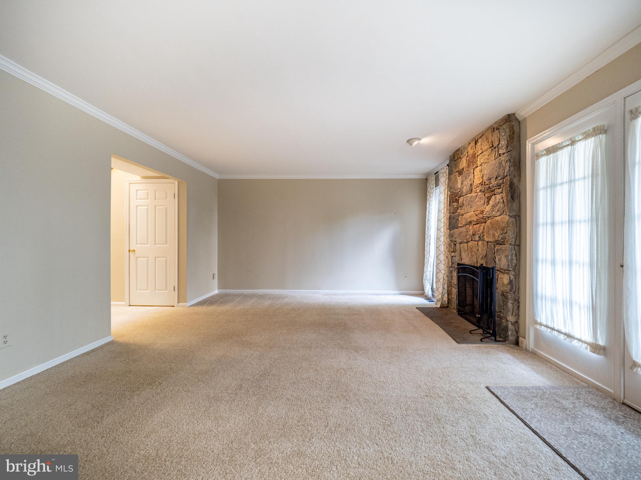 HIGHLAND HALL - Residential