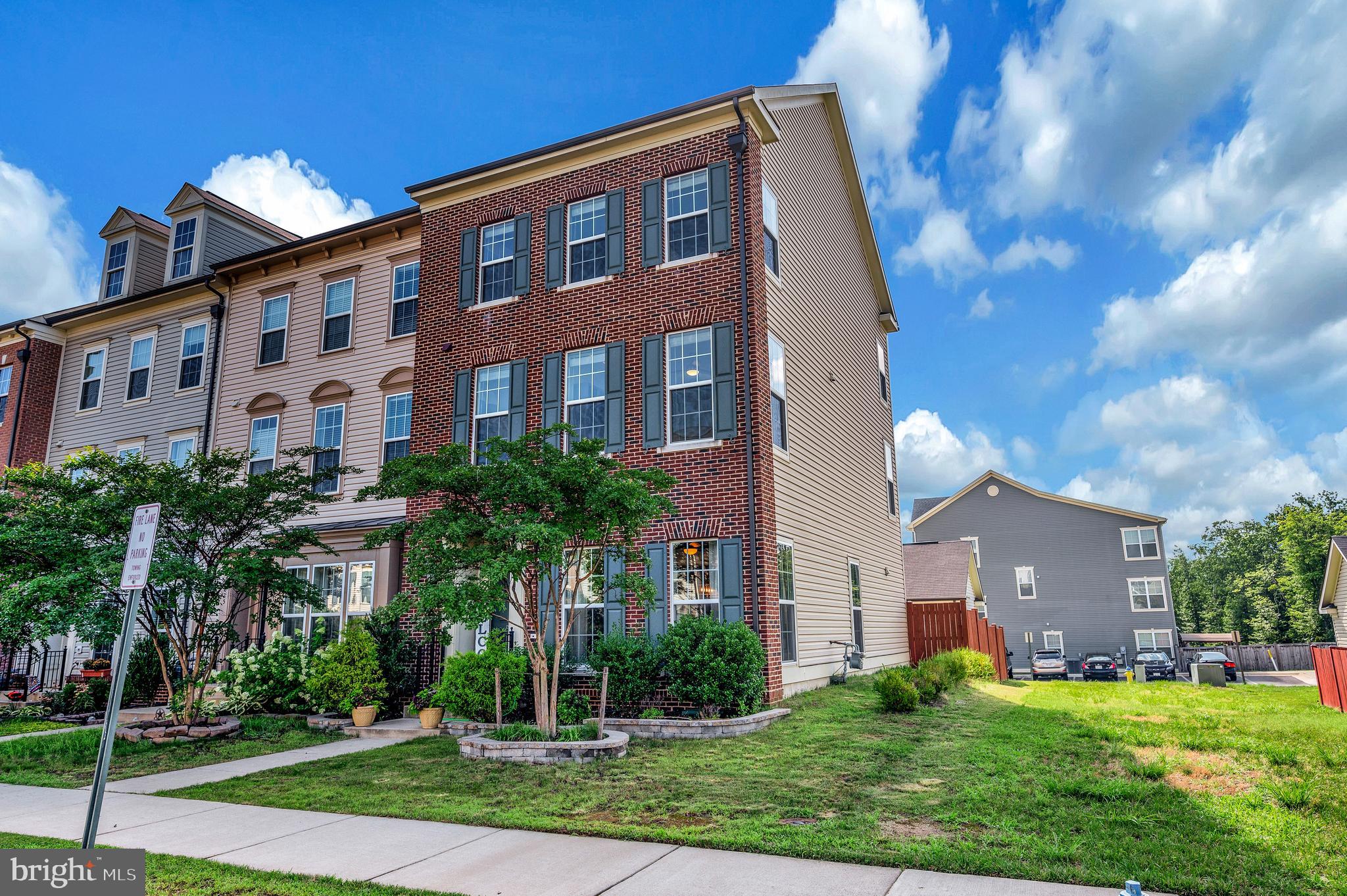 829 BASSWOOD DRIVE