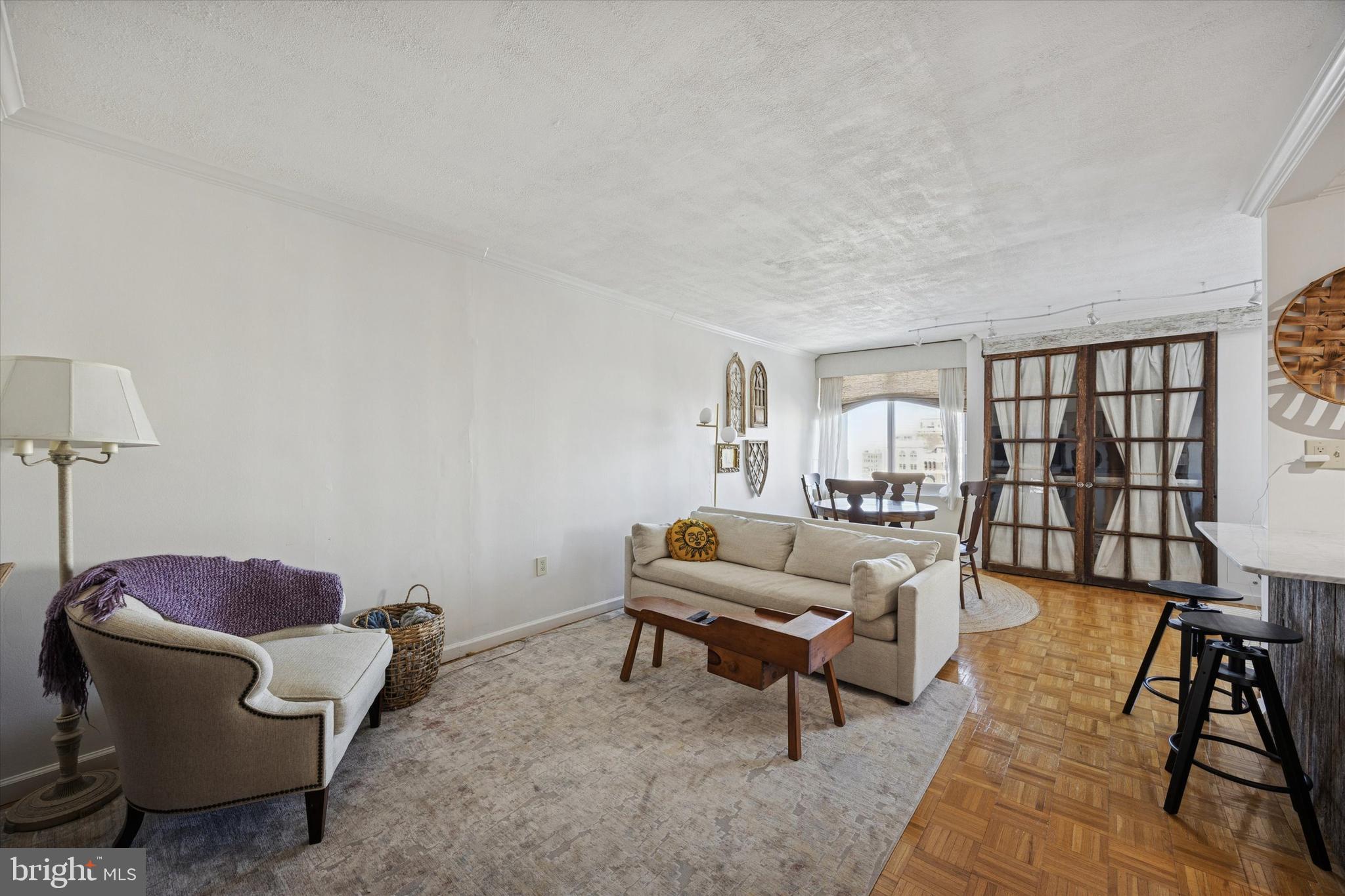 SOCIETY HILL - Residential