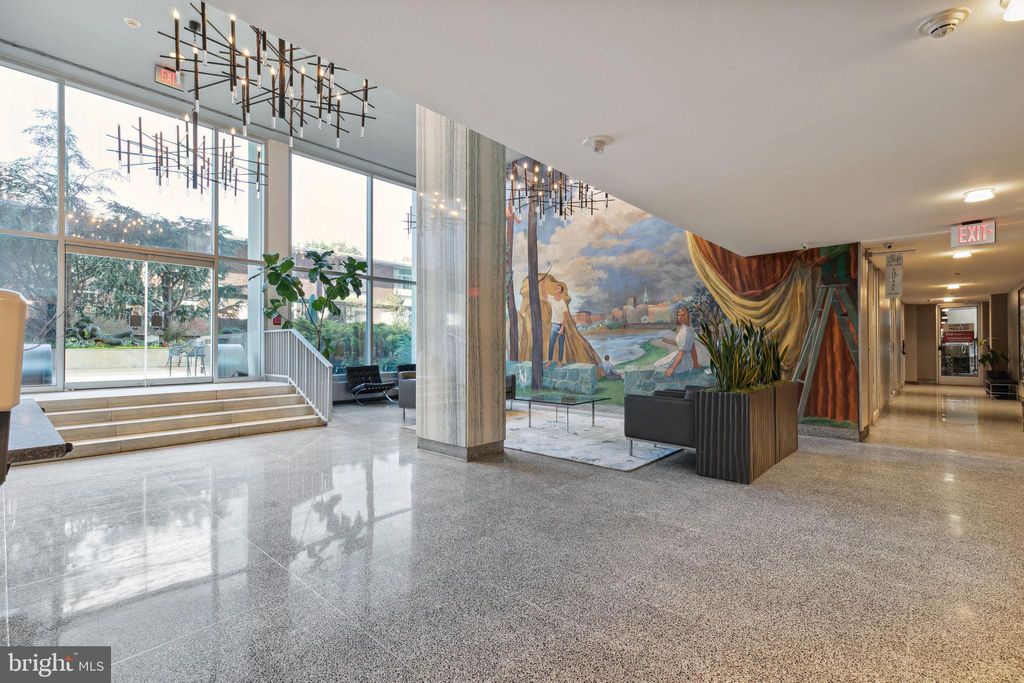 Photo of 604 - 36 S Washington Square #1806, PHILADELPHIA, PA 19106 (MLS # PAPH2575018)