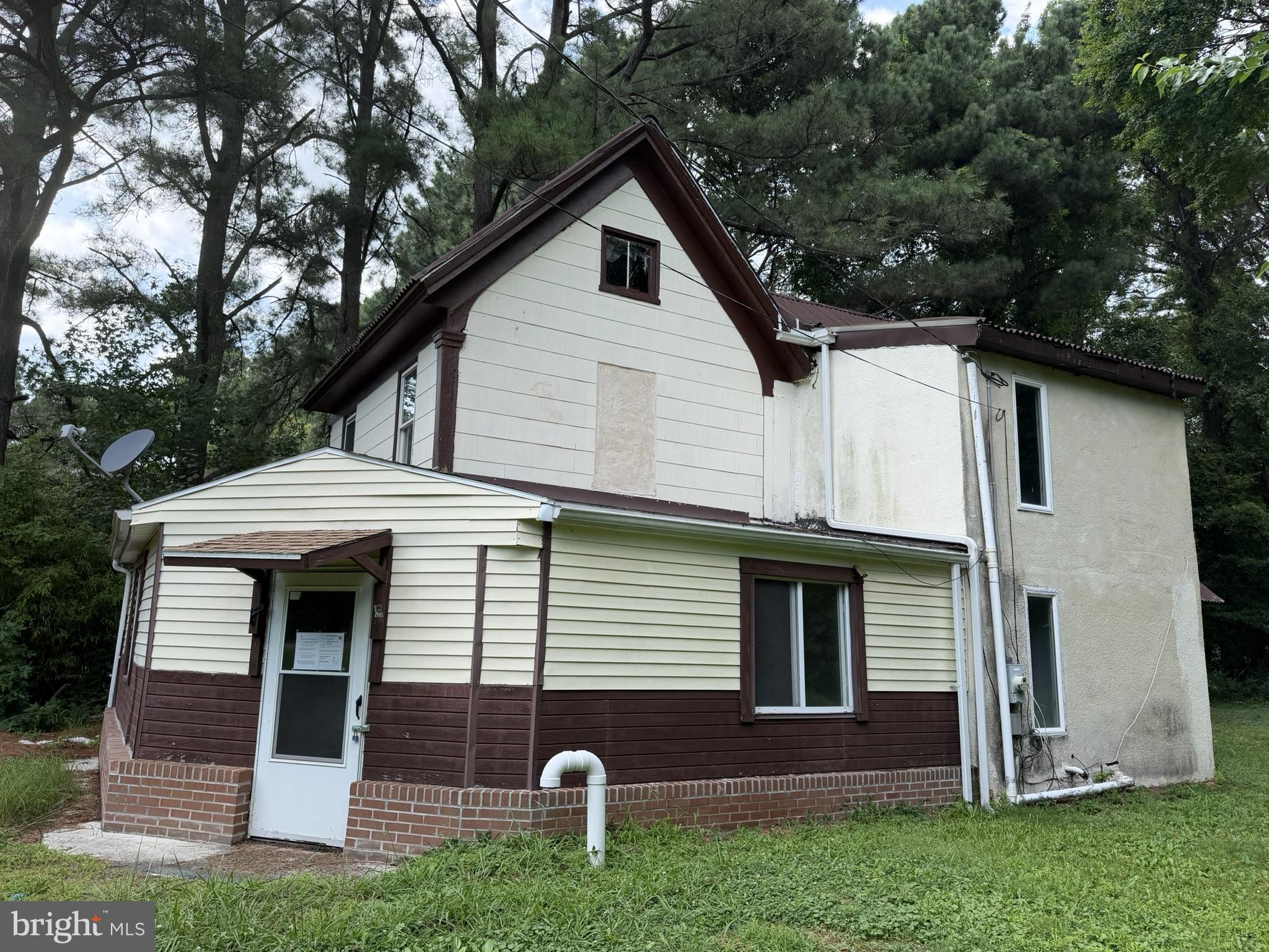 27834 FAIRMOUNT