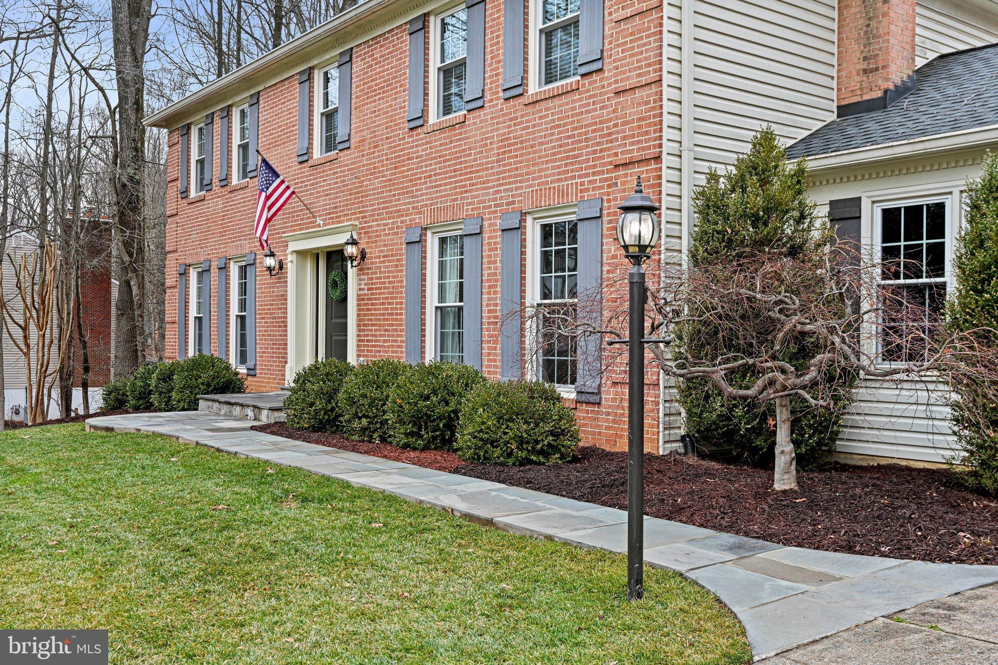 11202 CRANBROOK LANE