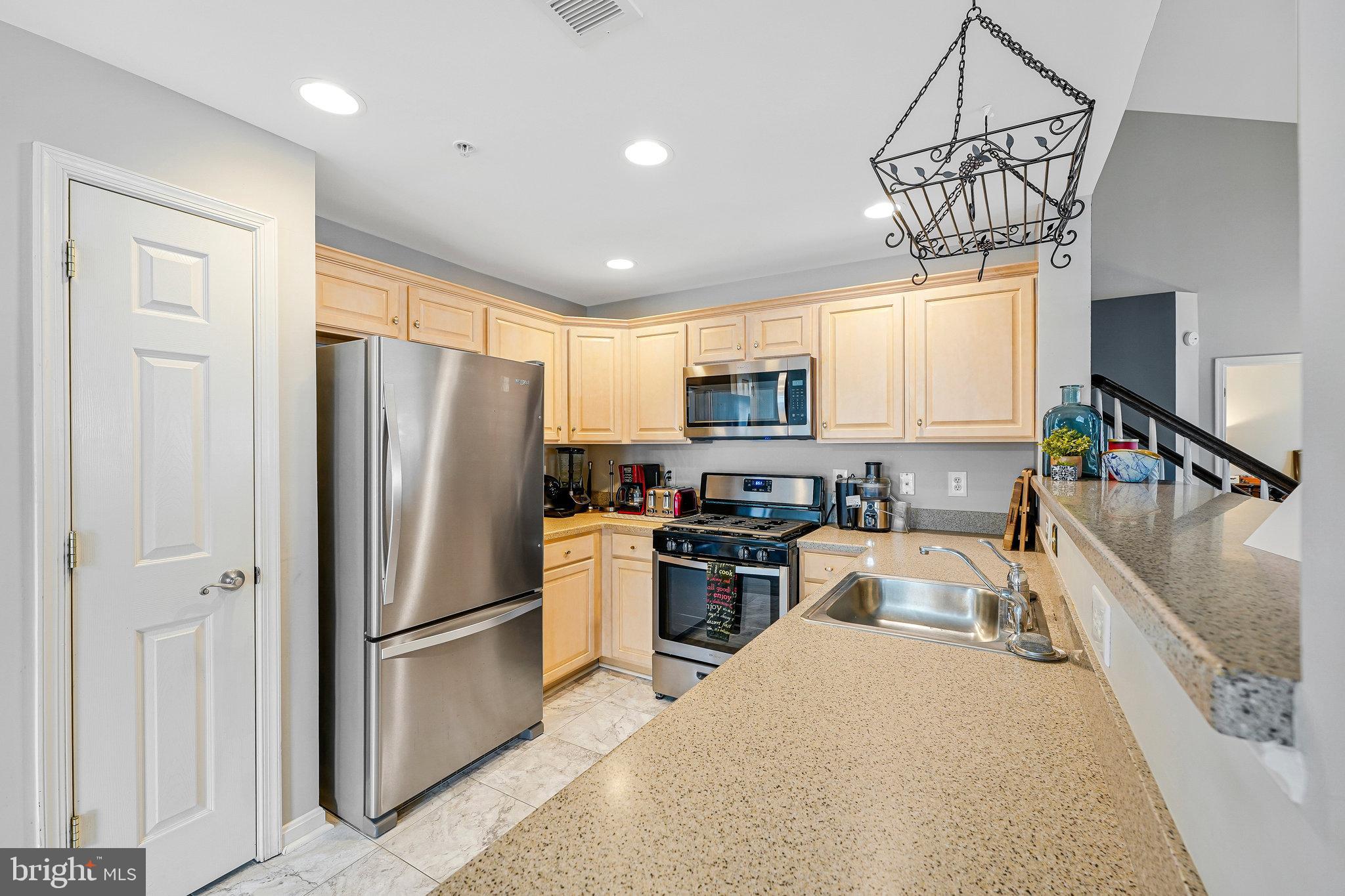 COURTS AT WESCOTT RIDGE - Residential