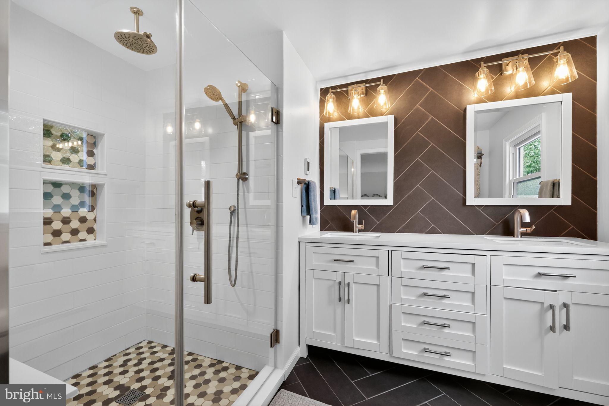 SCOTS GLEN - Residential