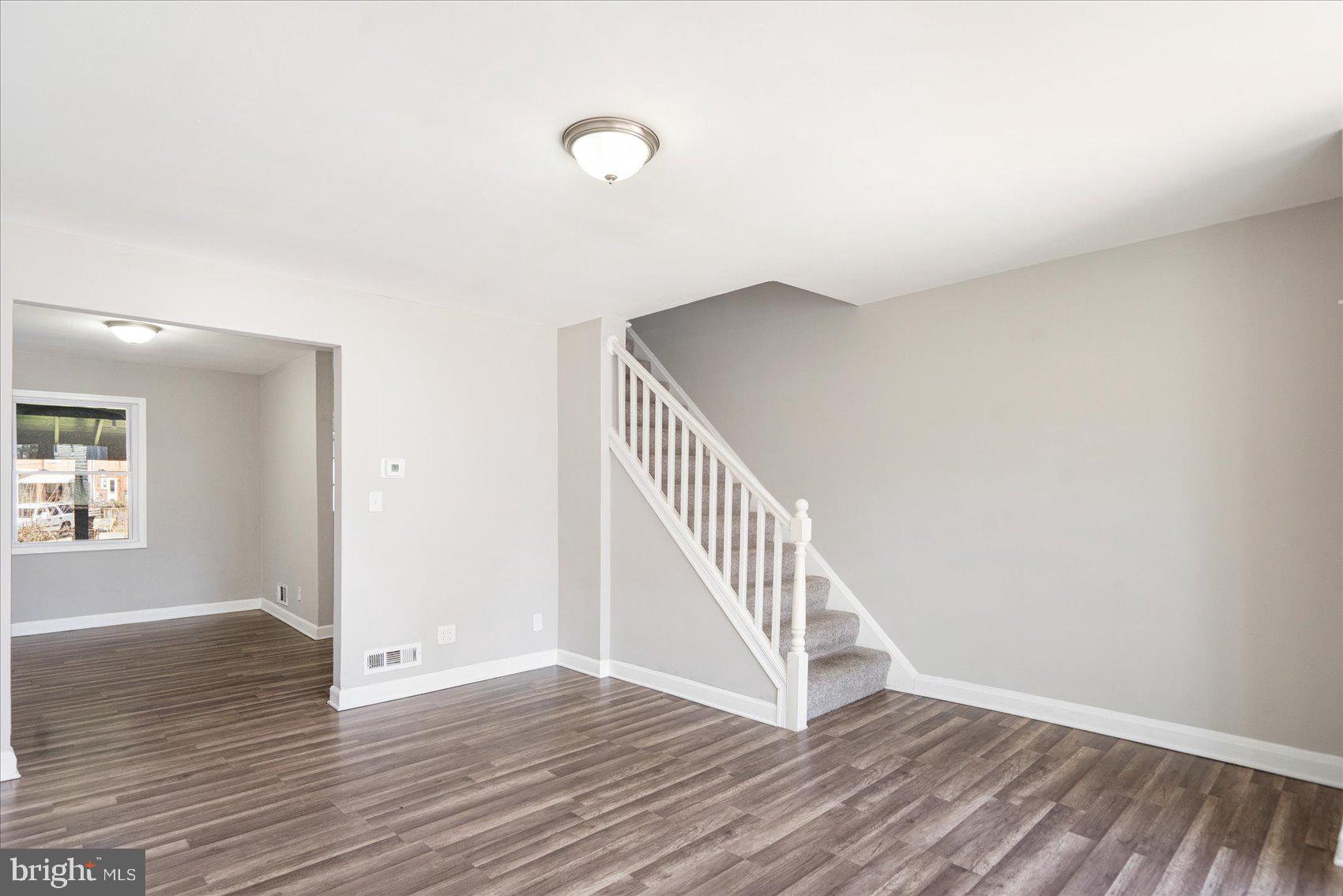 MIDDLESEX - Residential
