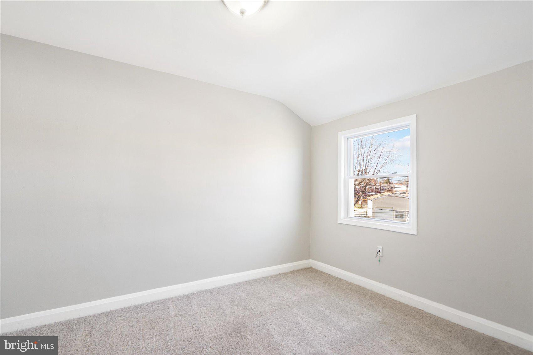 MIDDLESEX - Residential