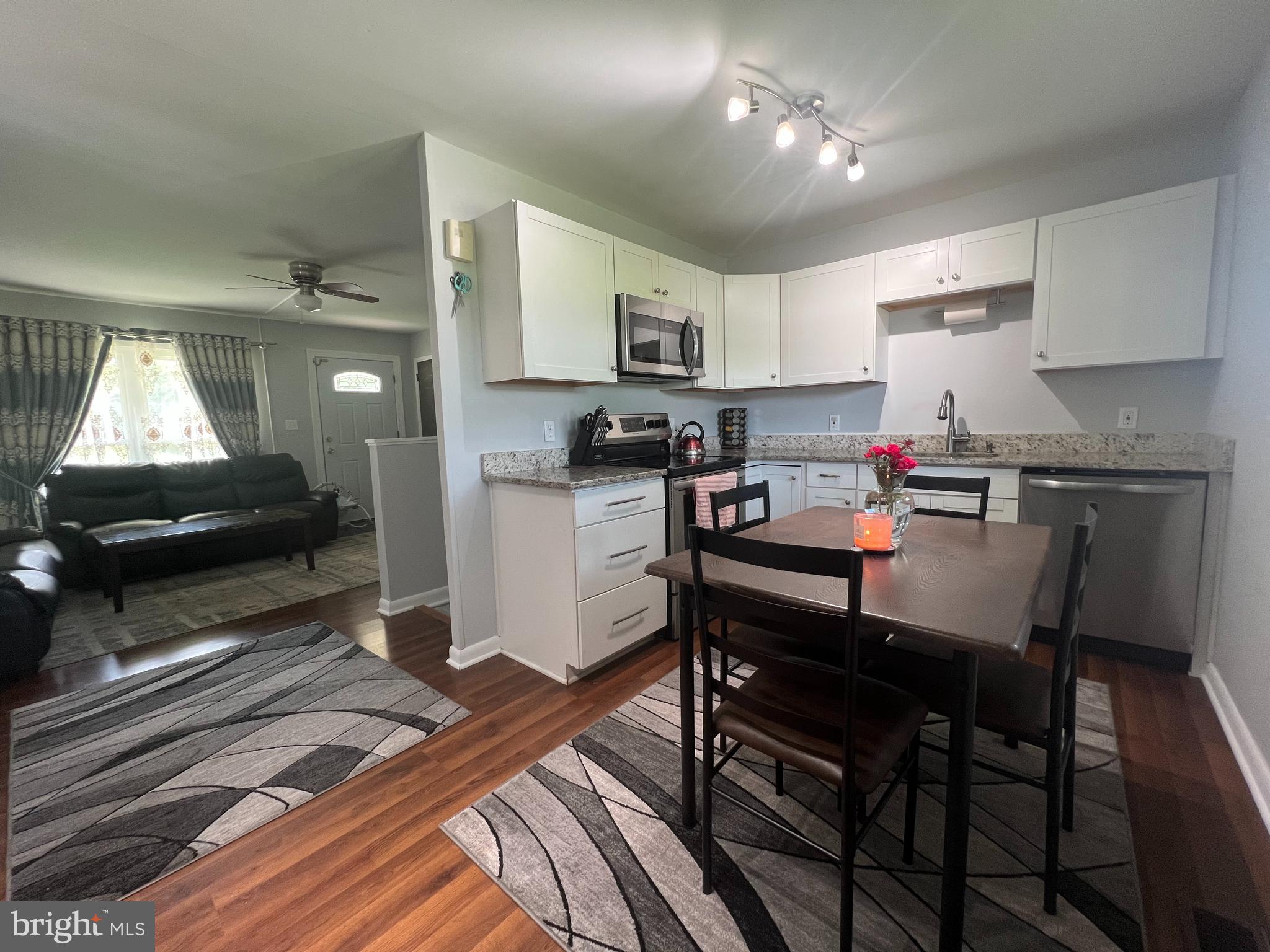 SUBURBIA - Residential