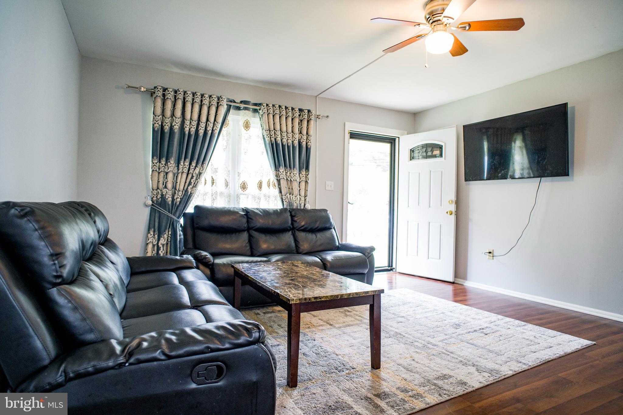 SUBURBIA - Residential