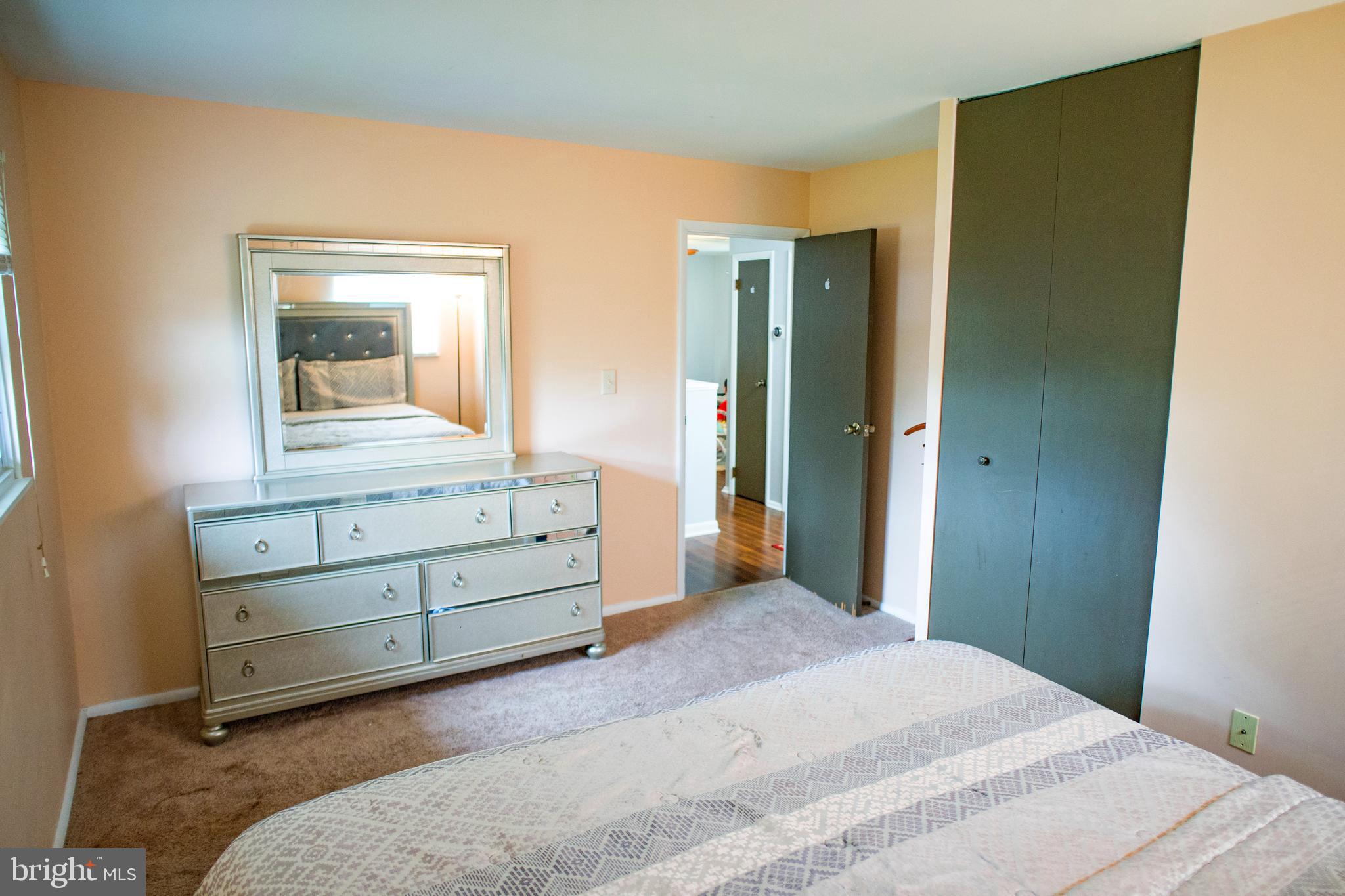 SUBURBIA - Residential