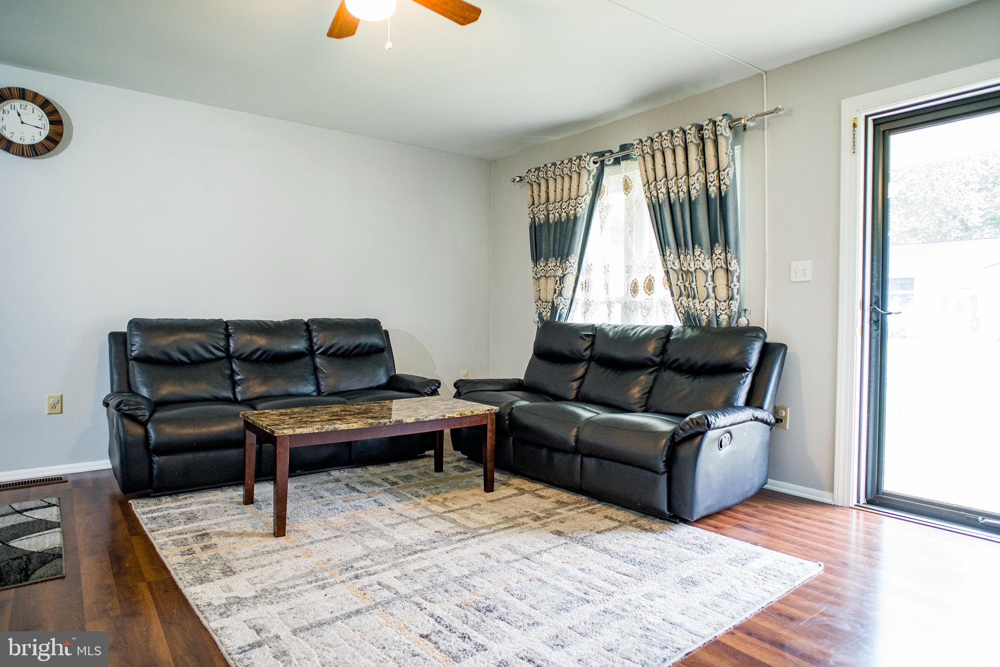 SUBURBIA - Residential