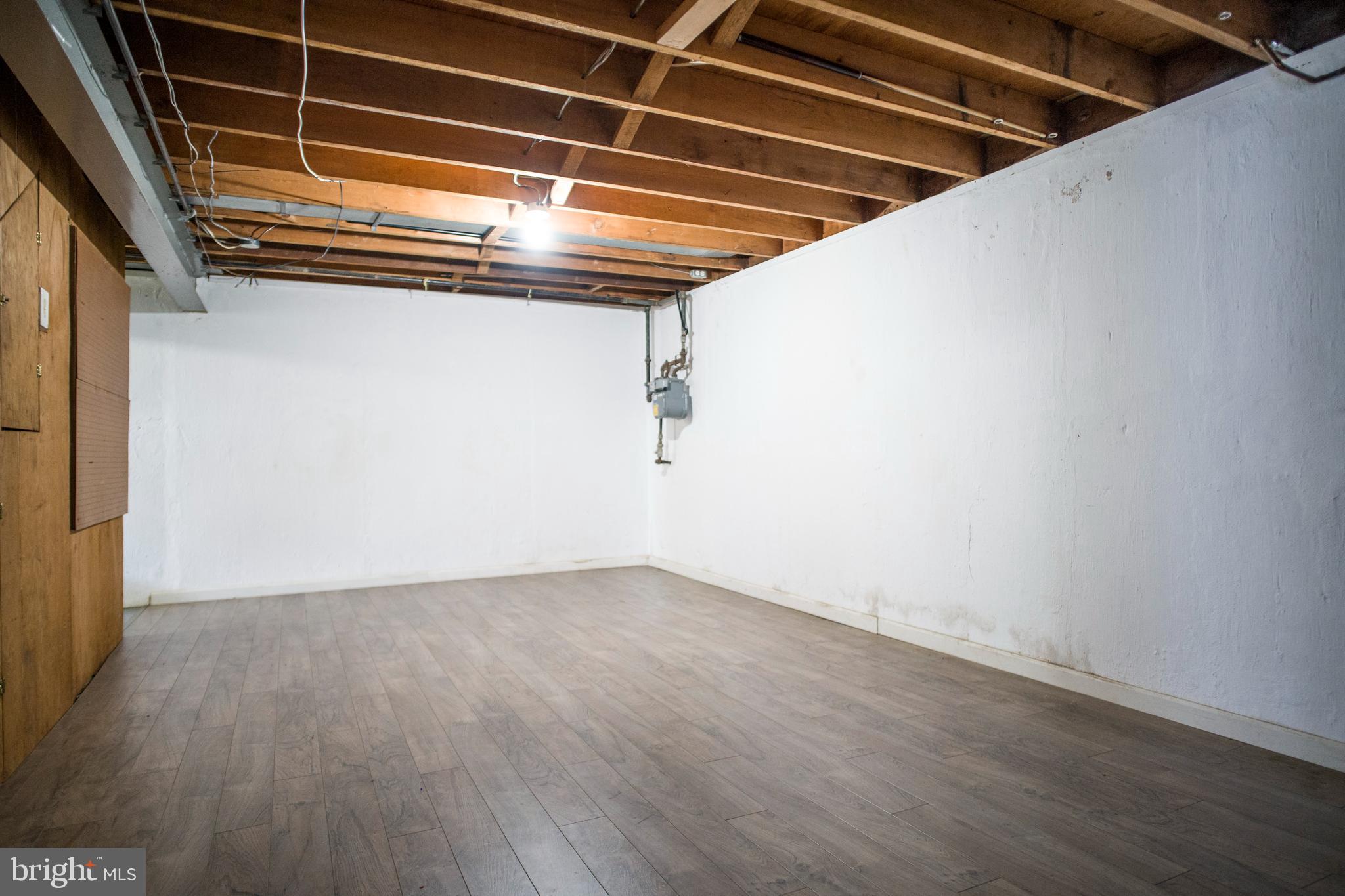 SUBURBIA - Residential