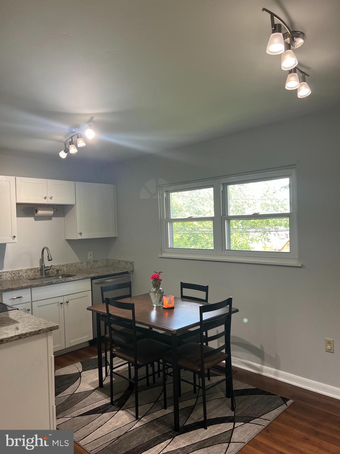 SUBURBIA - Residential