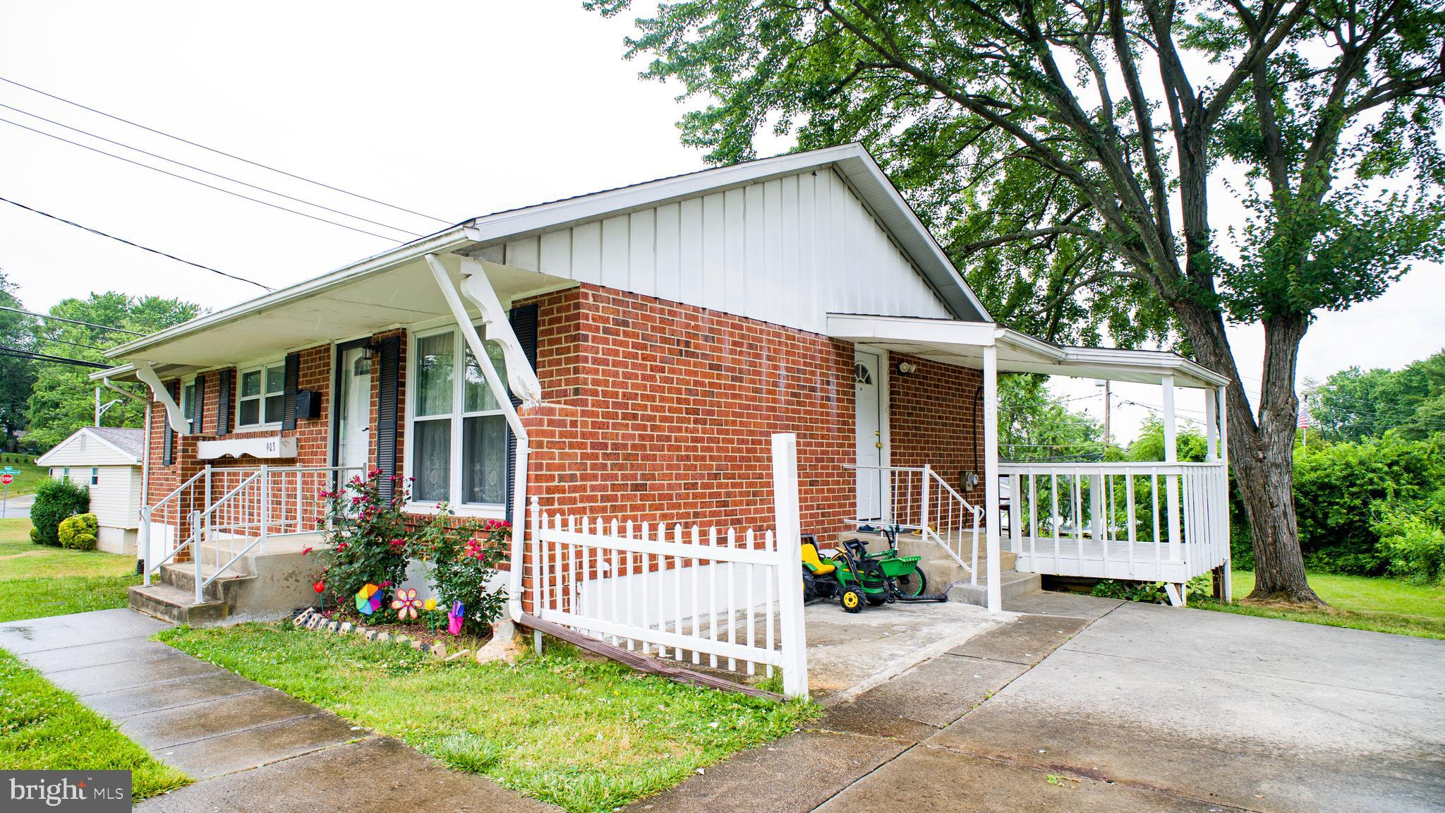 SUBURBIA - Residential