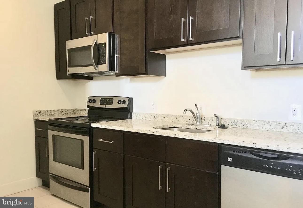 MOUNT VERNON PLACE HISTORIC DISTRICT - Residential Lease