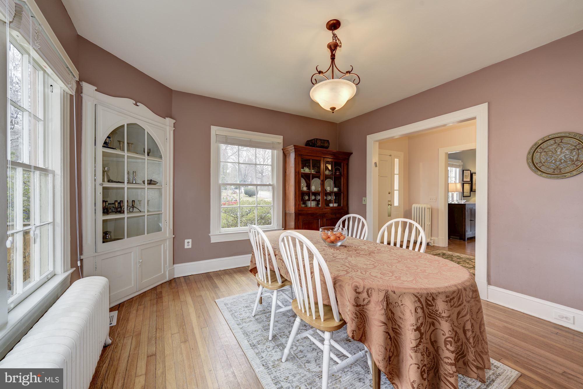 NORTH WOODSIDE - Residential