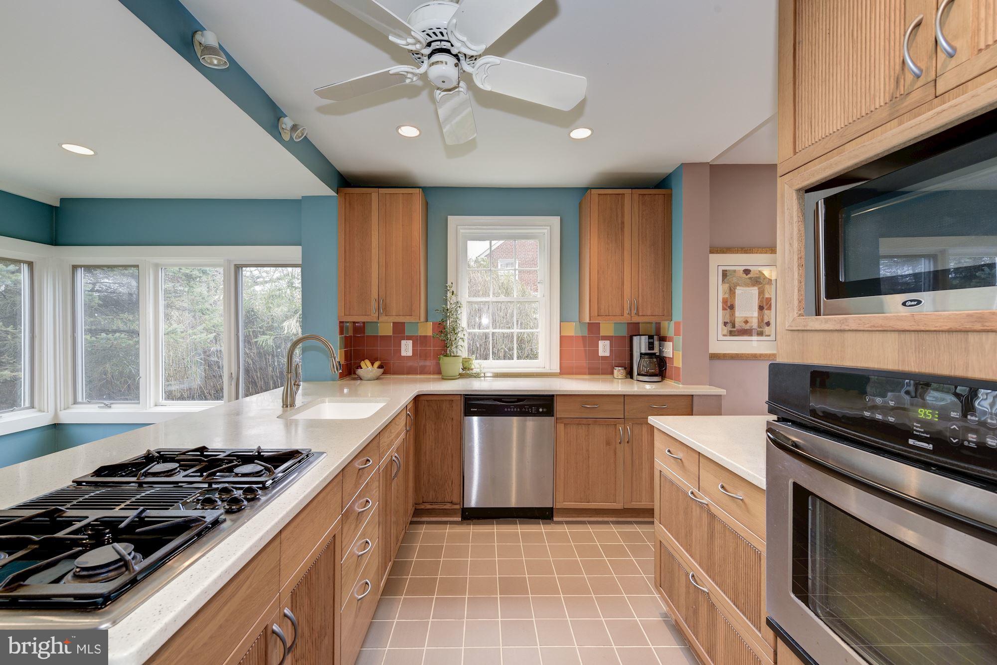 NORTH WOODSIDE - Residential