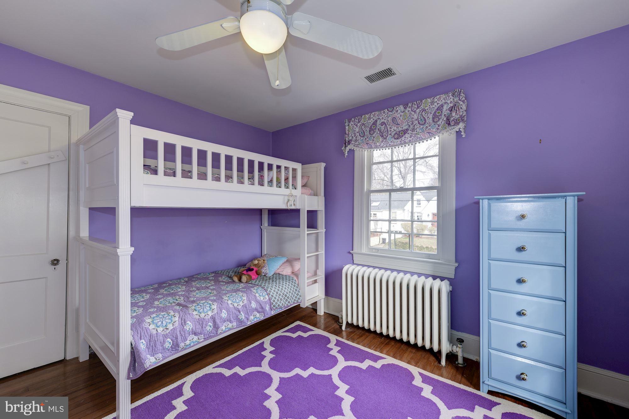 NORTH WOODSIDE - Residential