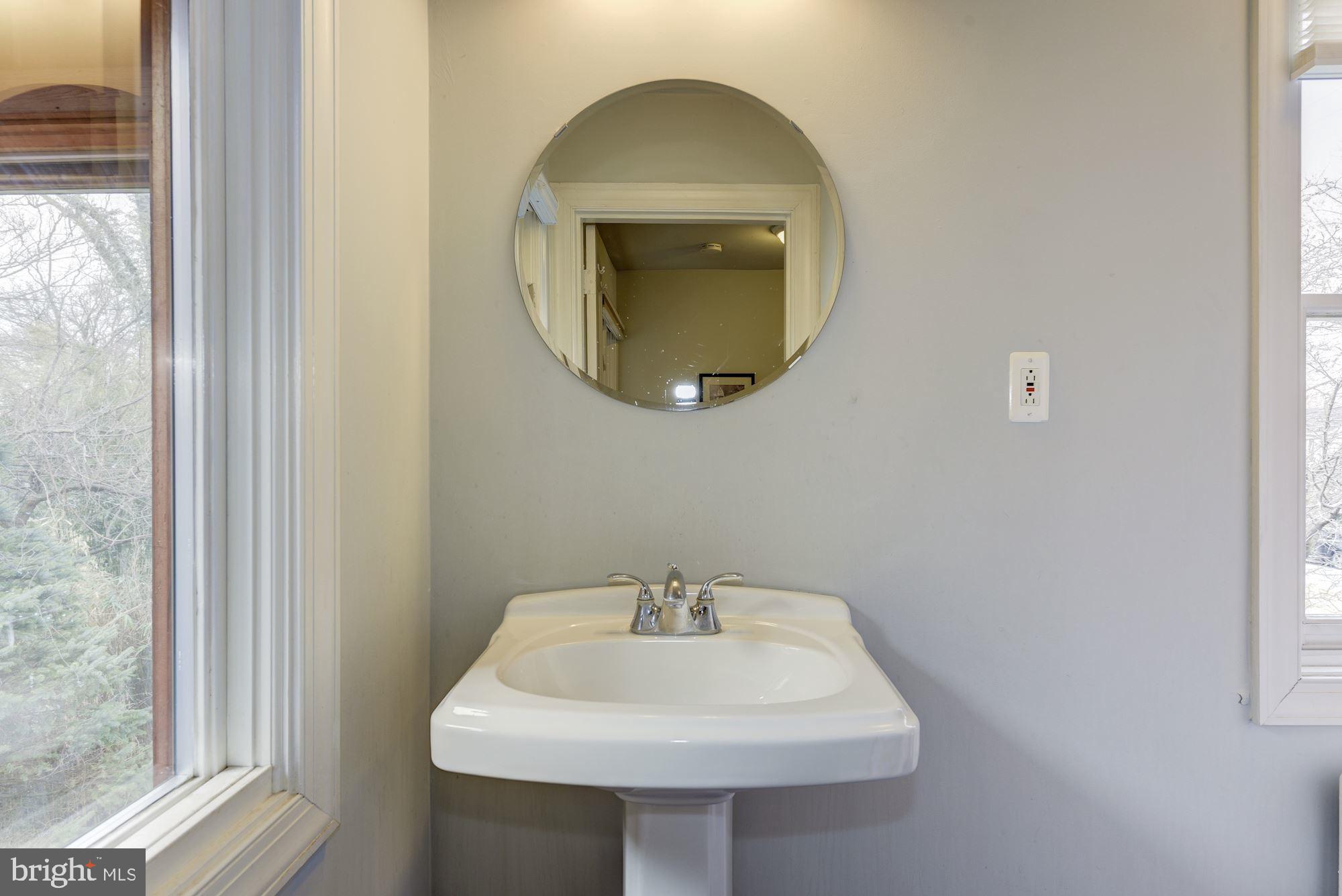 NORTH WOODSIDE - Residential