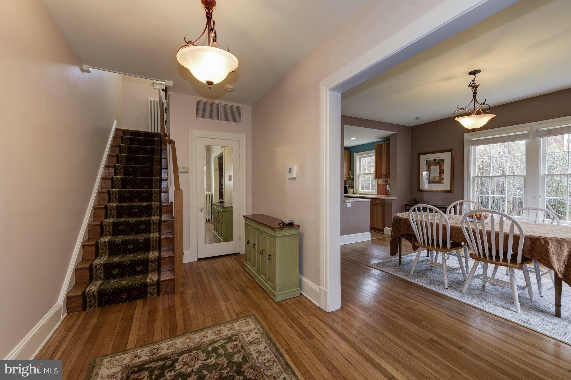 NORTH WOODSIDE - Residential