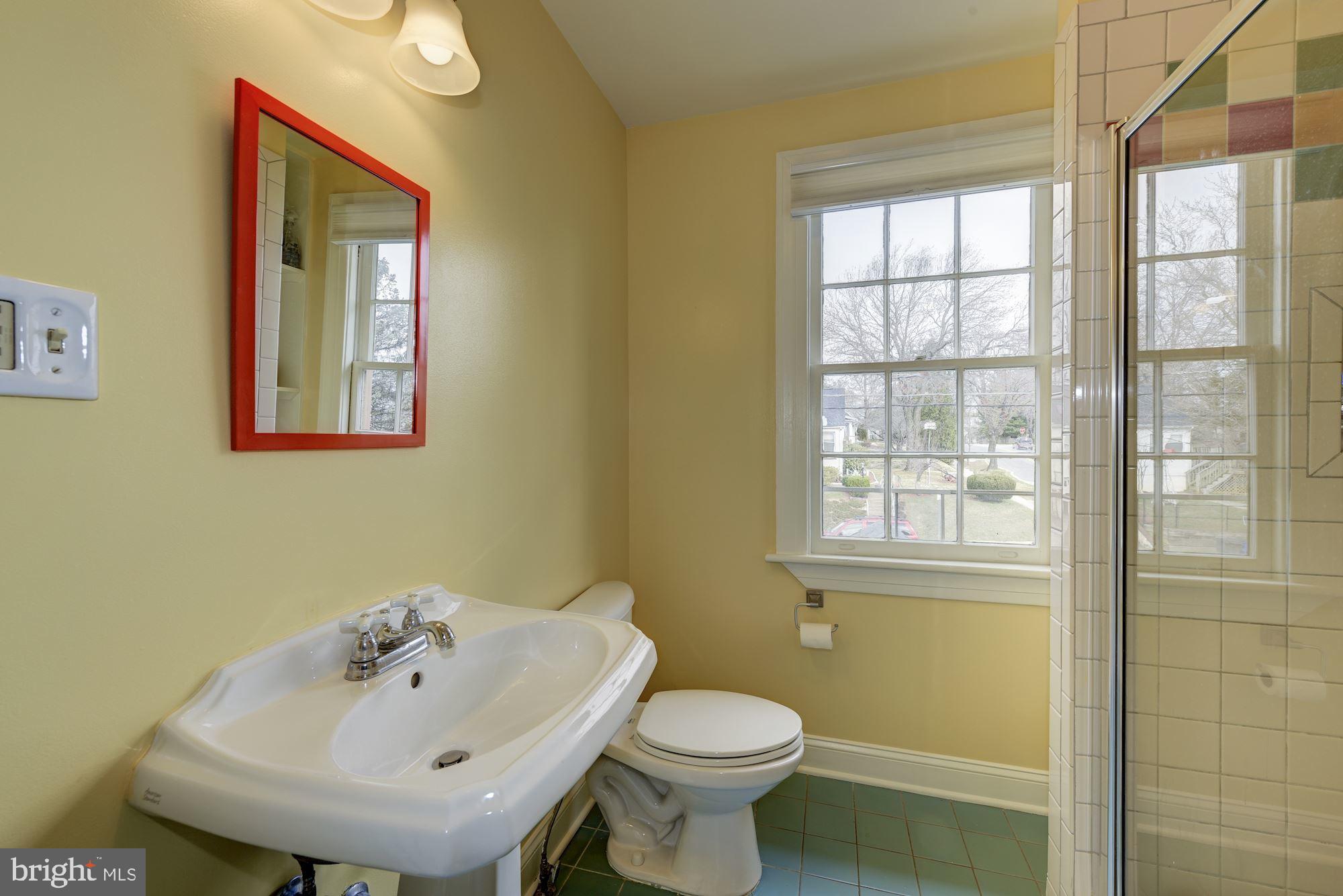 NORTH WOODSIDE - Residential