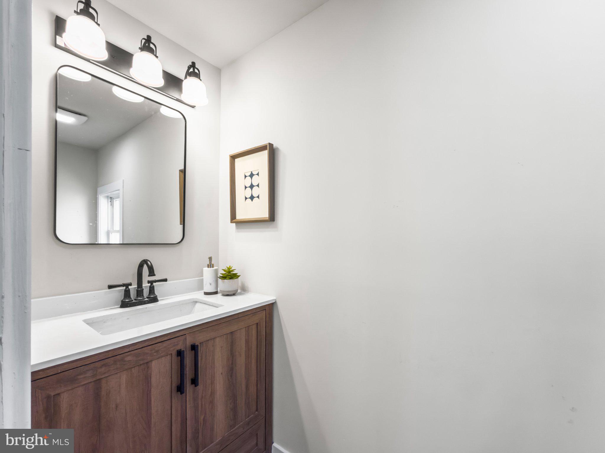 NORTH WOODRIDGE - Residential