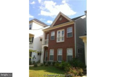 RIVER OAKS - Residential Lease