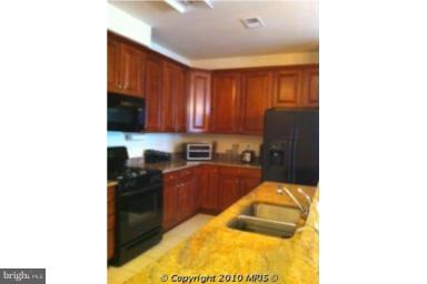 RIVER OAKS - Residential Lease