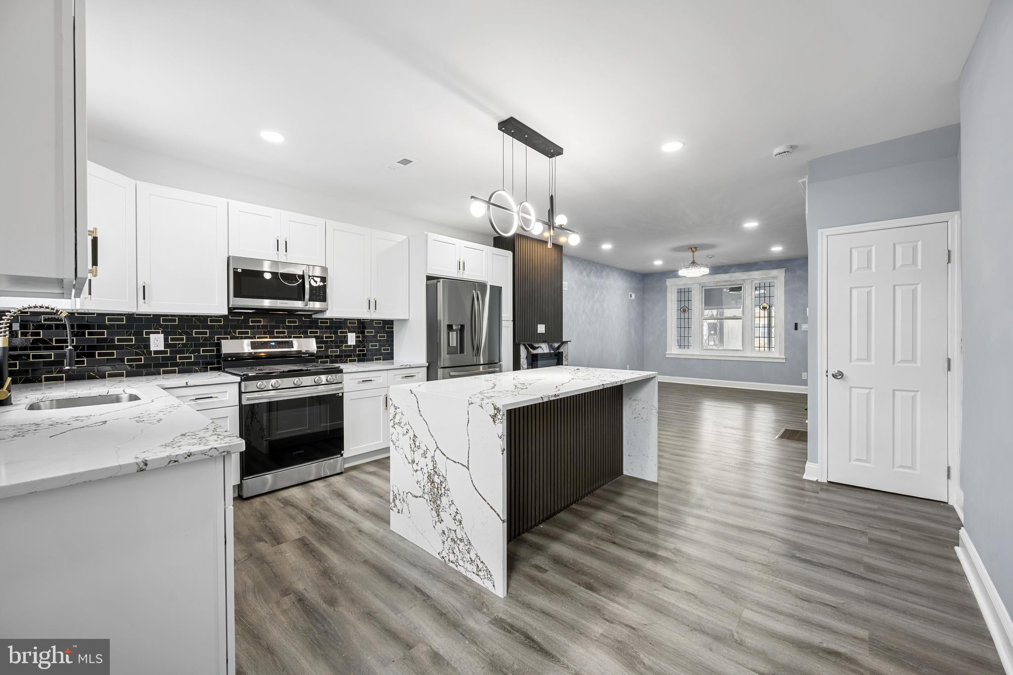 1029 S 54TH STREET