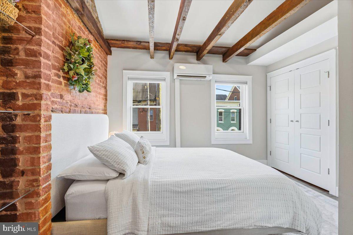 DOWNTOWN FREDERICK - Residential