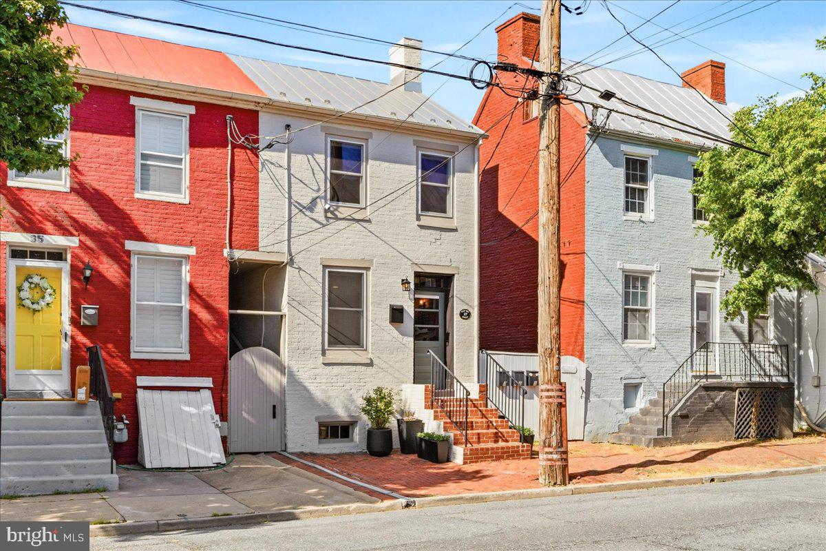 DOWNTOWN FREDERICK - Residential