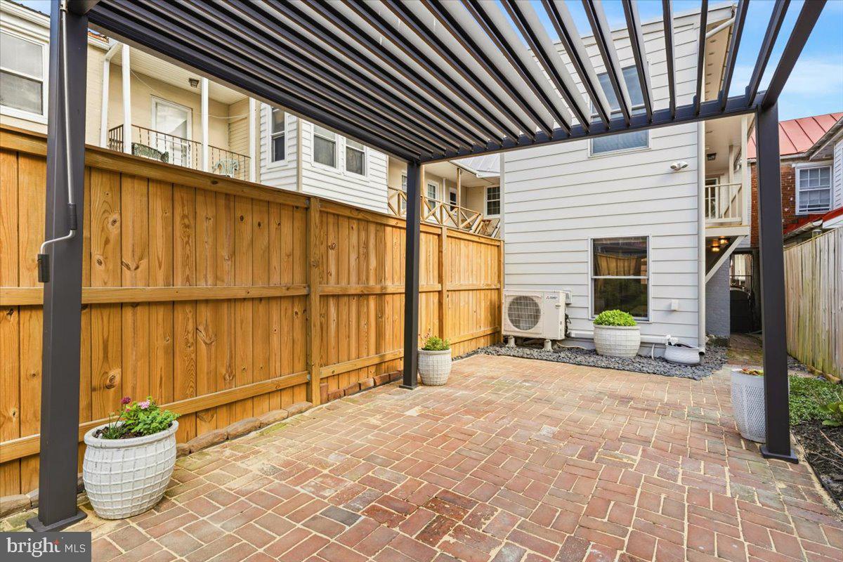 DOWNTOWN FREDERICK - Residential