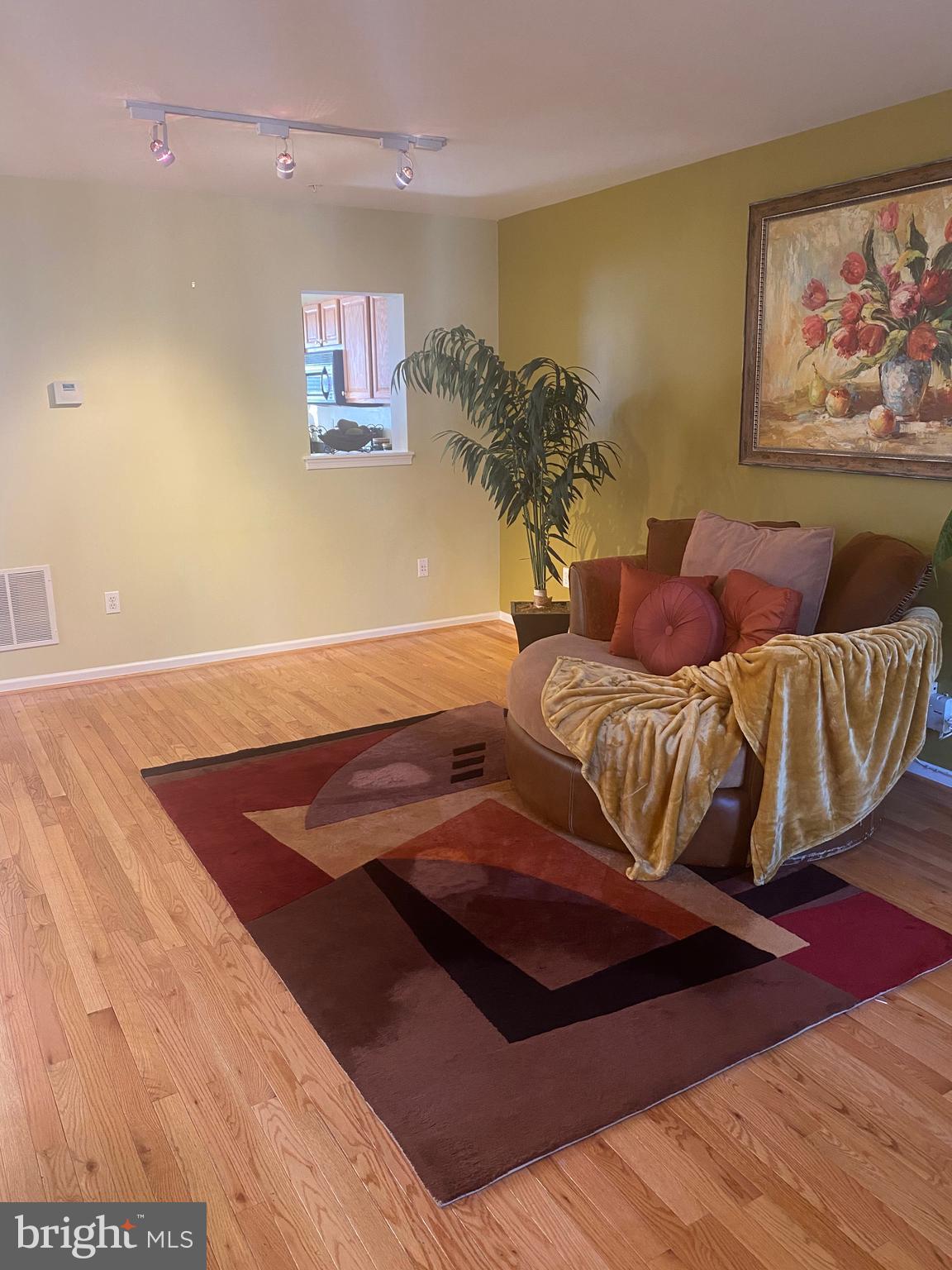 VILLAGES OF WINTERSET - Residential