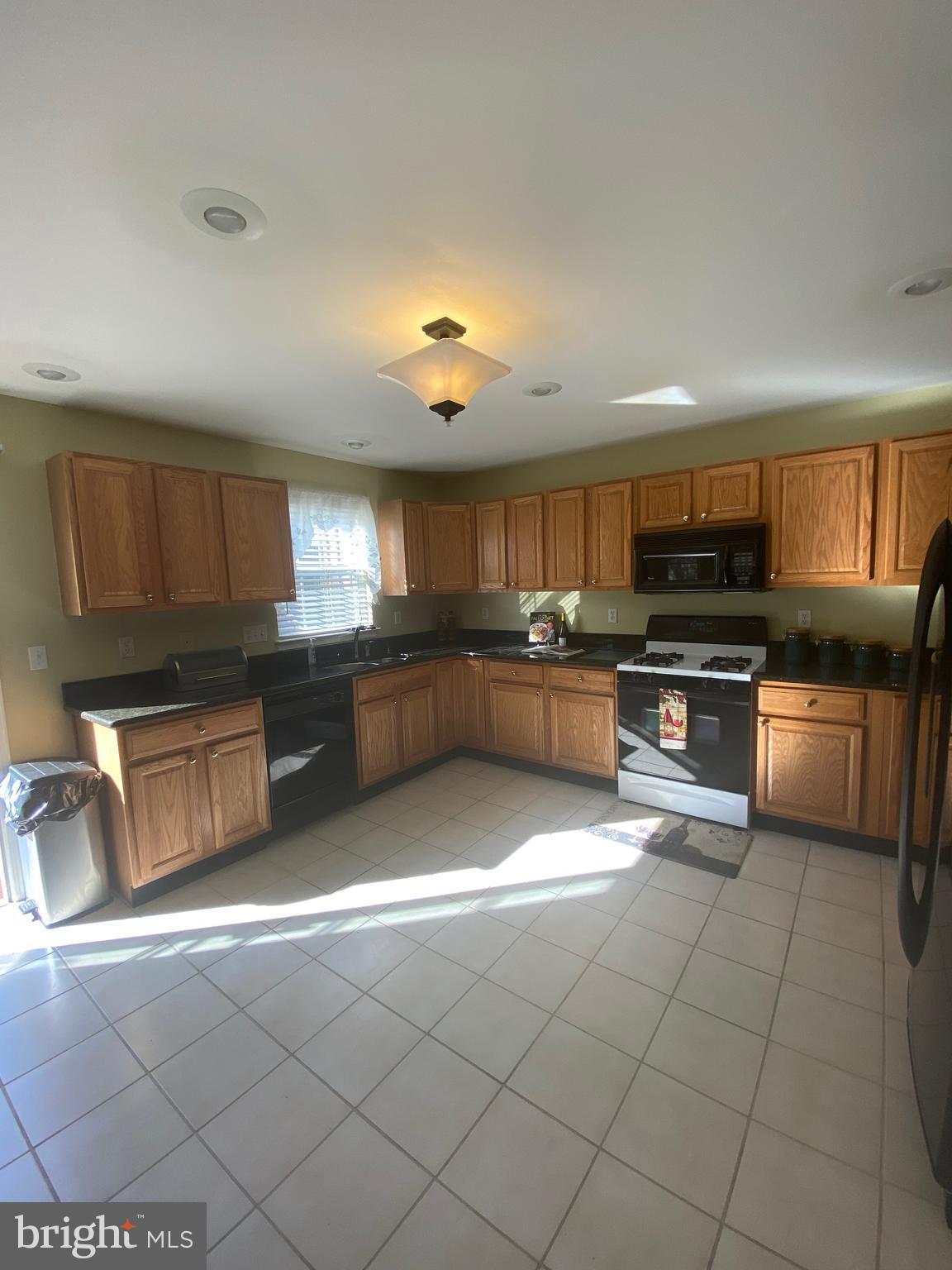 VILLAGES OF WINTERSET - Residential