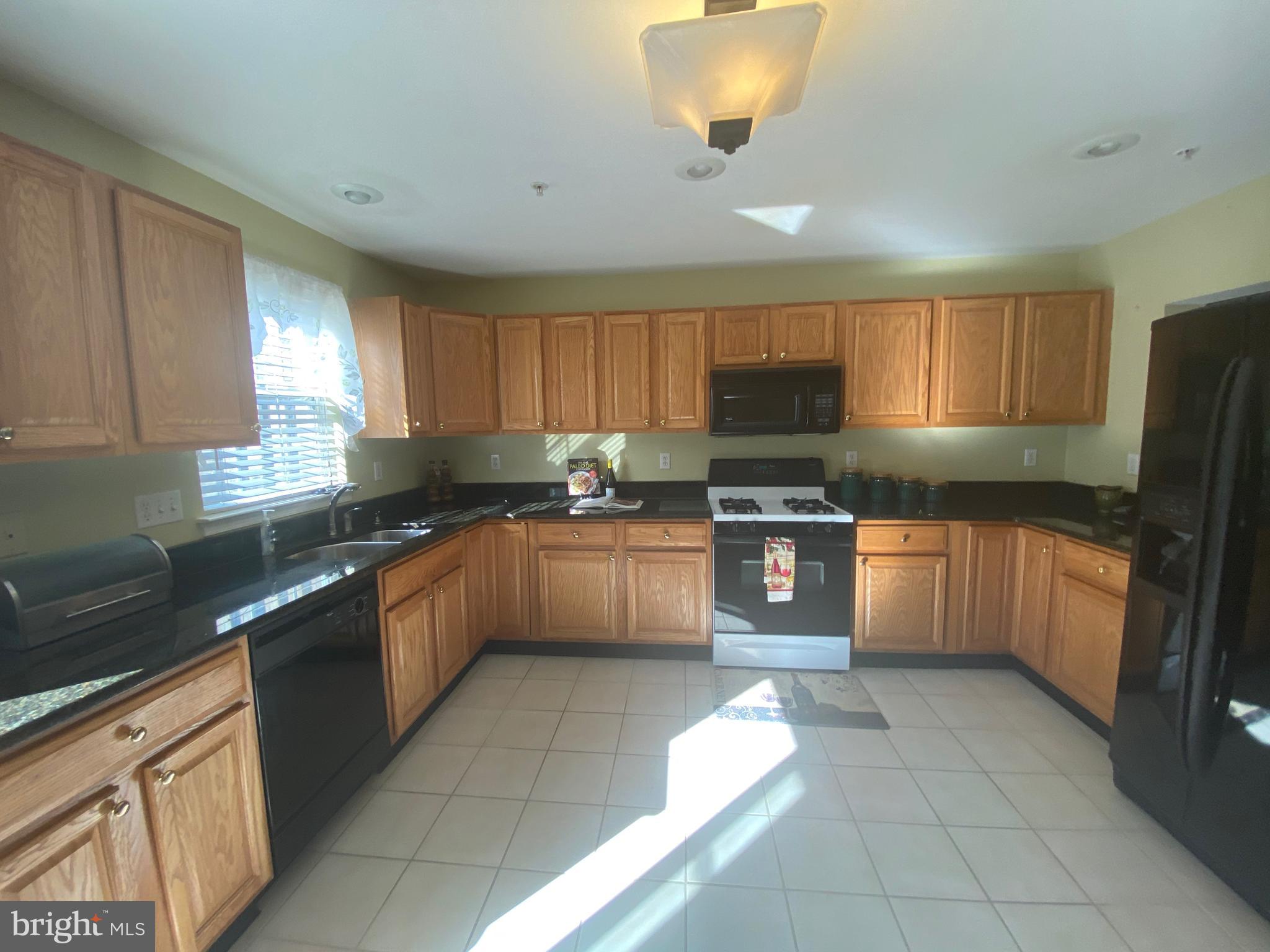 VILLAGES OF WINTERSET - Residential