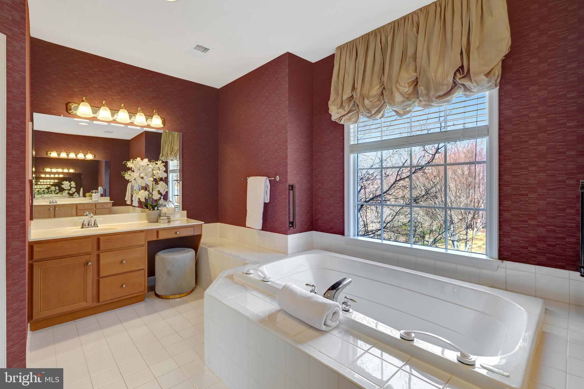 CEDAR CHASE - Residential