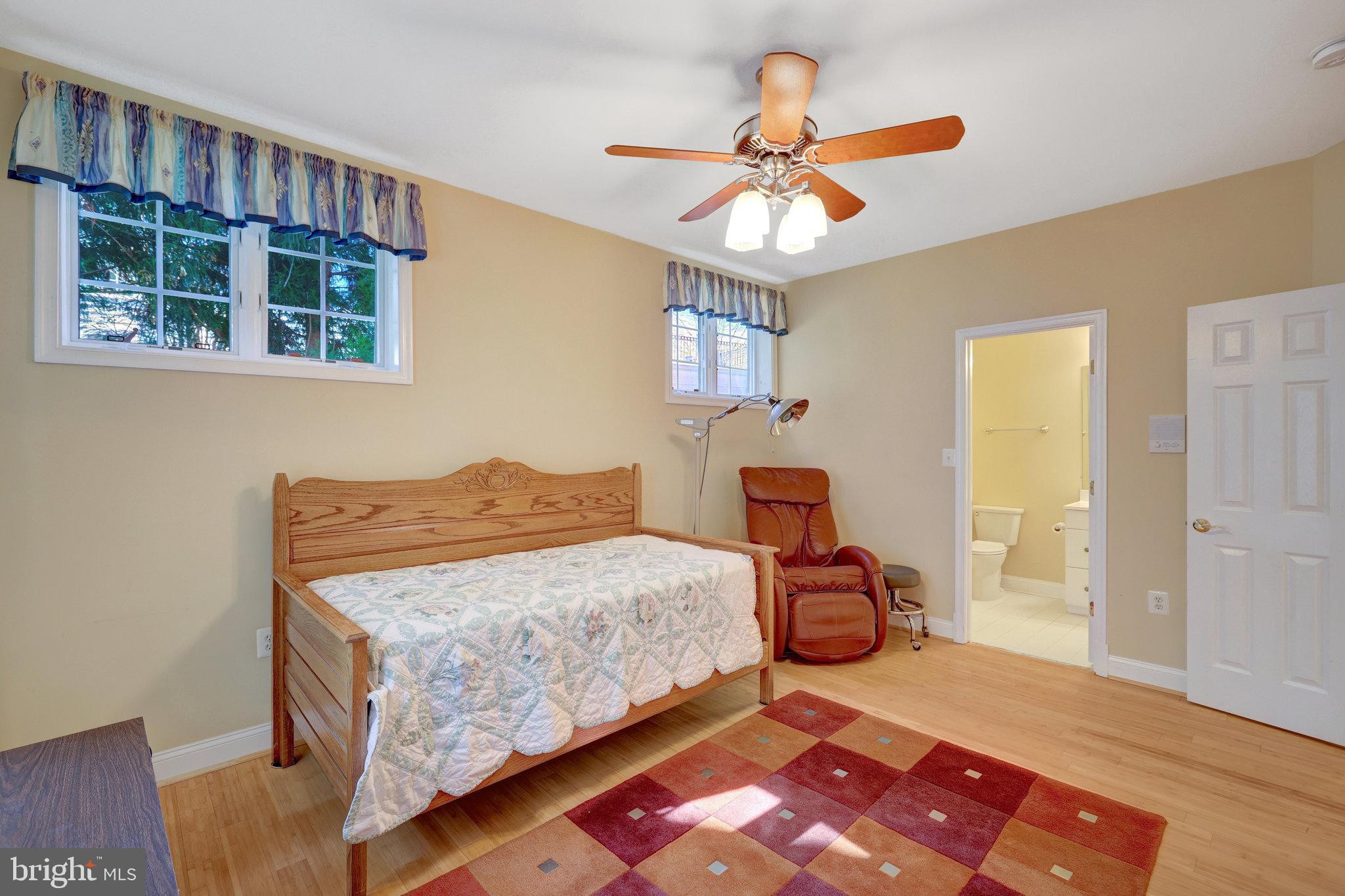 CEDAR CHASE - Residential