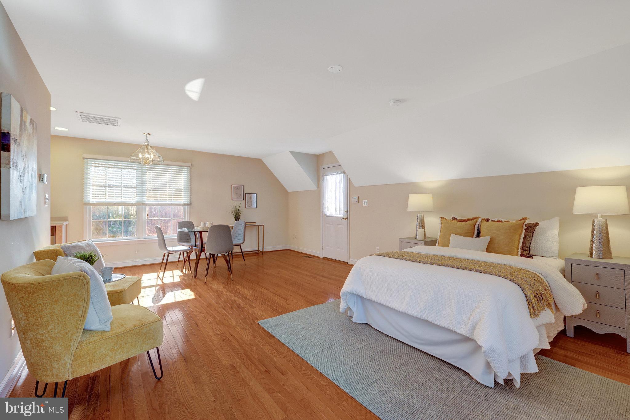 CEDAR CHASE - Residential