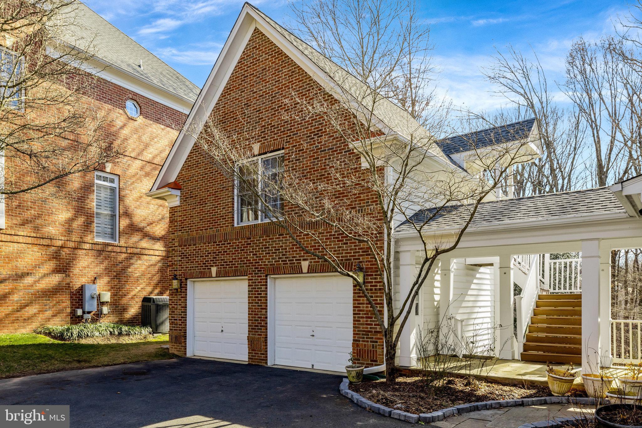 CEDAR CHASE - Residential