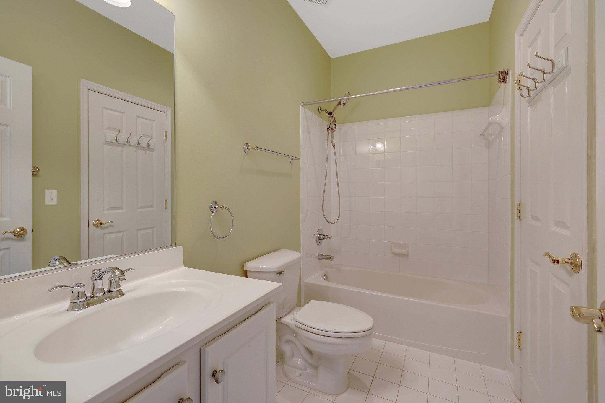 CEDAR CHASE - Residential